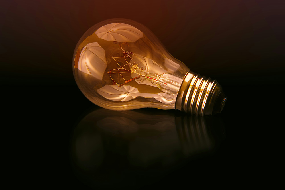 Save Energy In The UK Lightbulbs 2